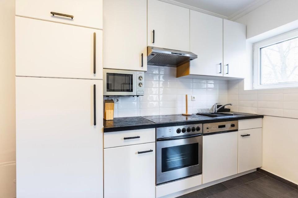 Experience Central Vienna From A Stylish And Modern Apartment Buitenkant foto